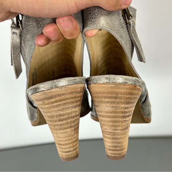 Paul Green Leather Metallic Heels - Picture 5 of 10